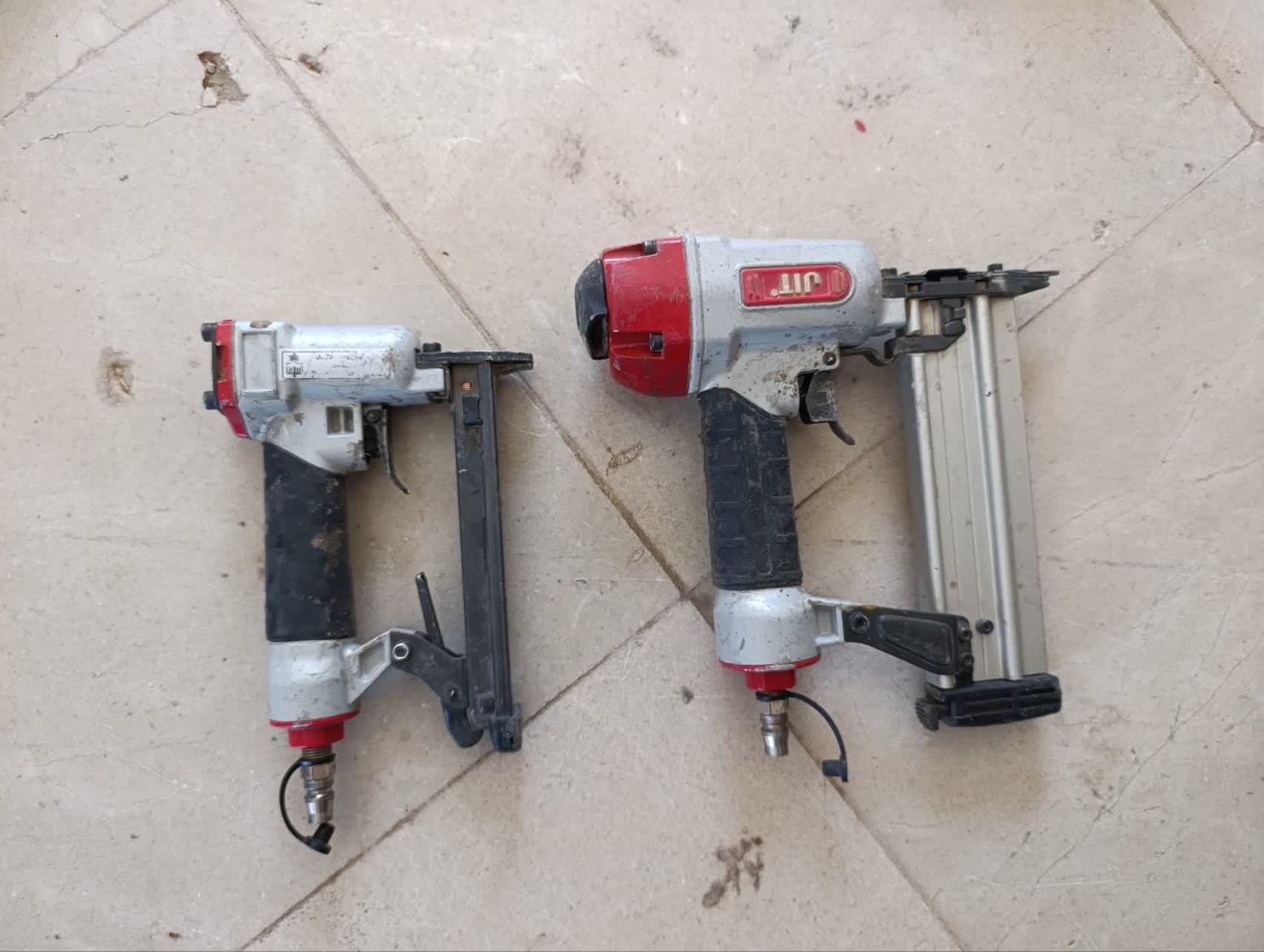 میخکوب و منگنه کوب