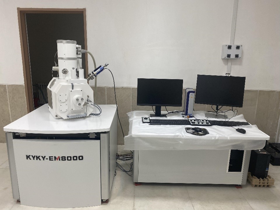 میکروسکوپ الکترونی روبشی (FESEM)